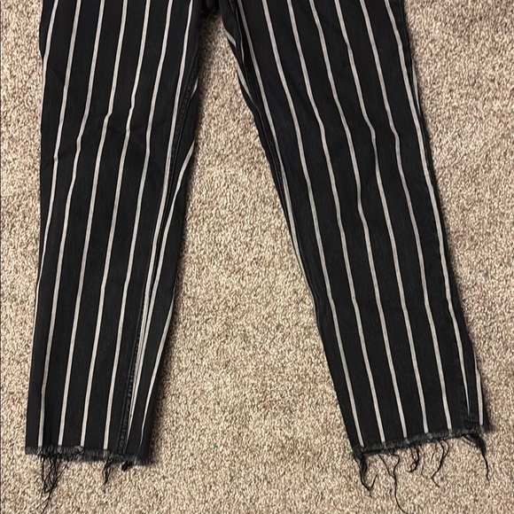 Abercrombie and ditch Black and White Striped raw hem Jeans - Picture 3 of 7